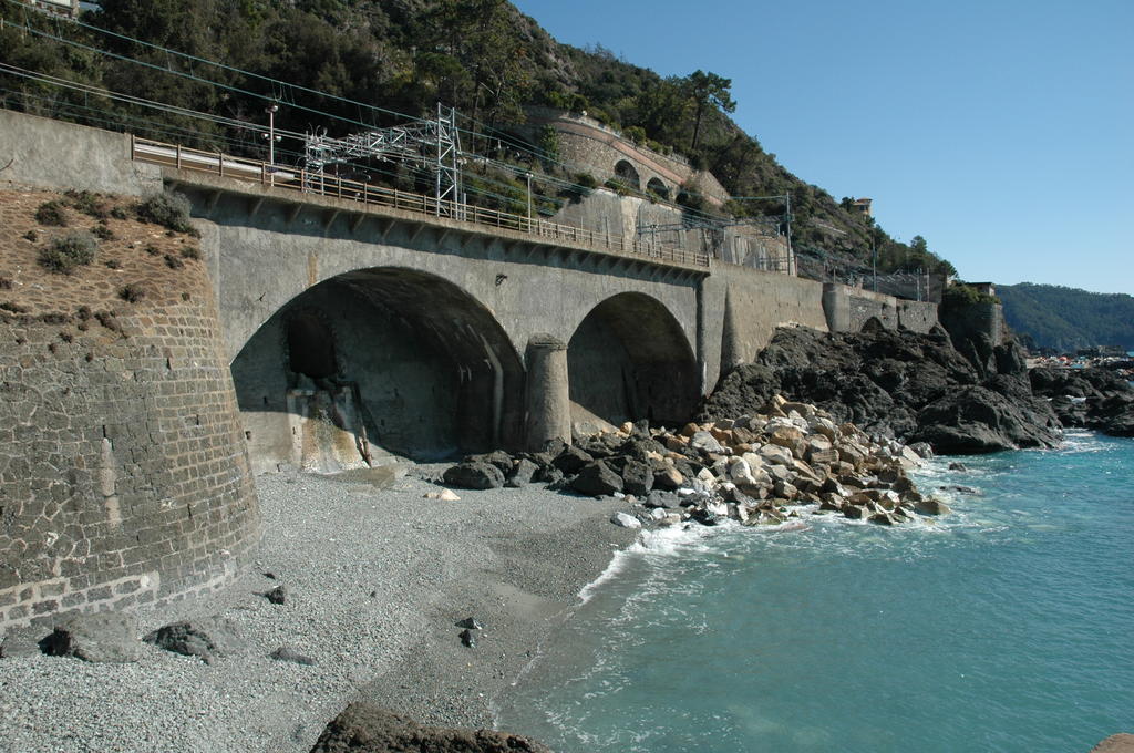 Hotel Silvia Framura - Cinque Terre Exteriör bild