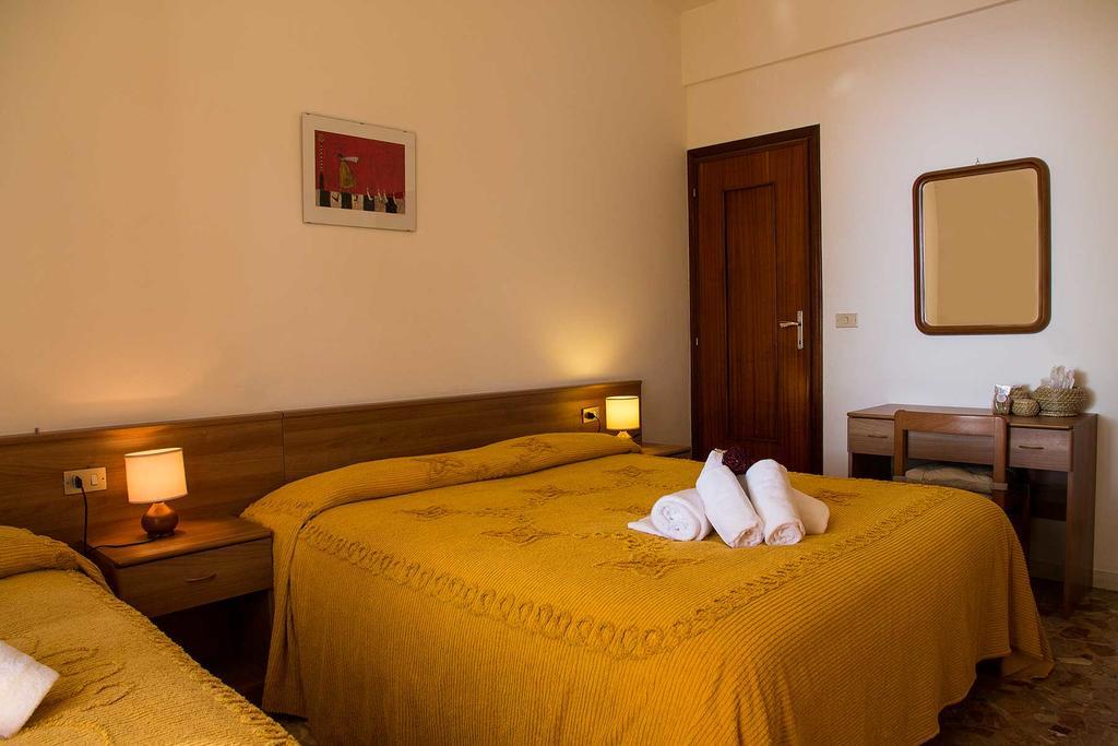 Hotel Silvia Framura - Cinque Terre Exteriör bild